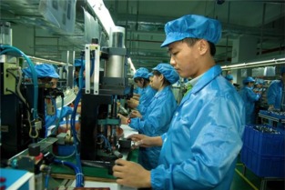 從流水線到物聯(lián)網(wǎng)服務(wù) 打工仔的互聯(lián)網(wǎng)轉(zhuǎn)型之路