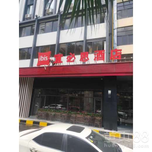 光明區工廠外墻清洗服務 打造潔凈建筑的清潔解決方案